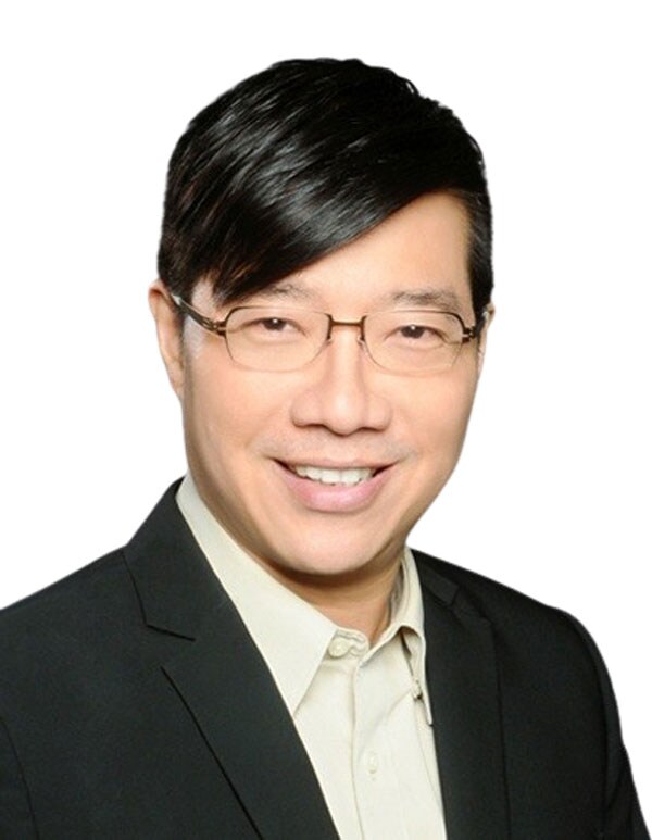 Alan Ang headshot